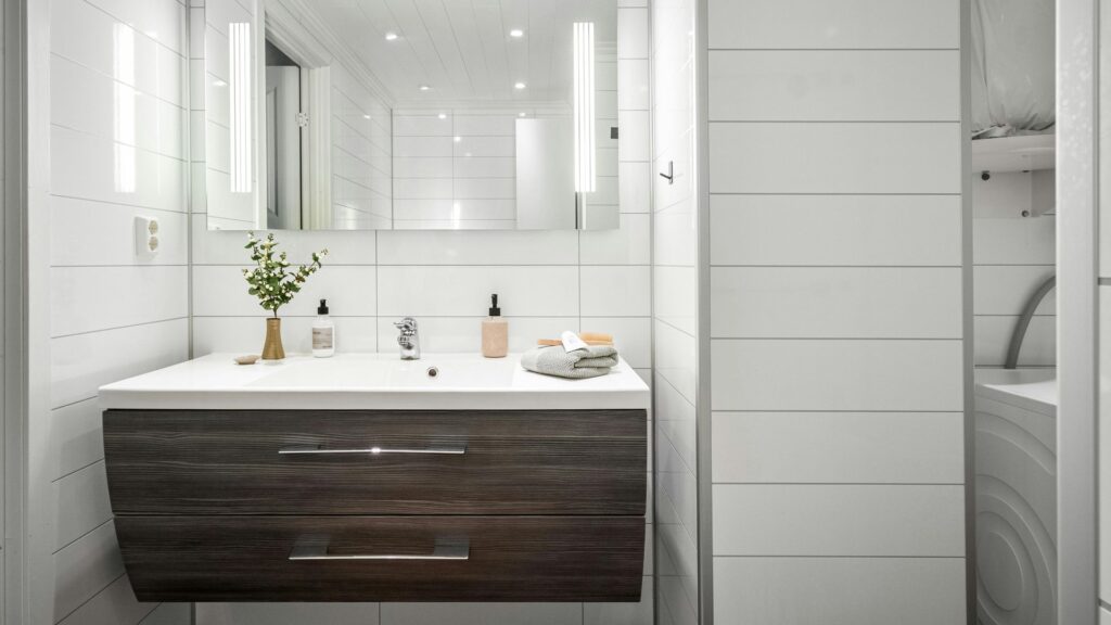 Why Small Bathrooms Are Common in Bellevue Homes and Why Storage Matters